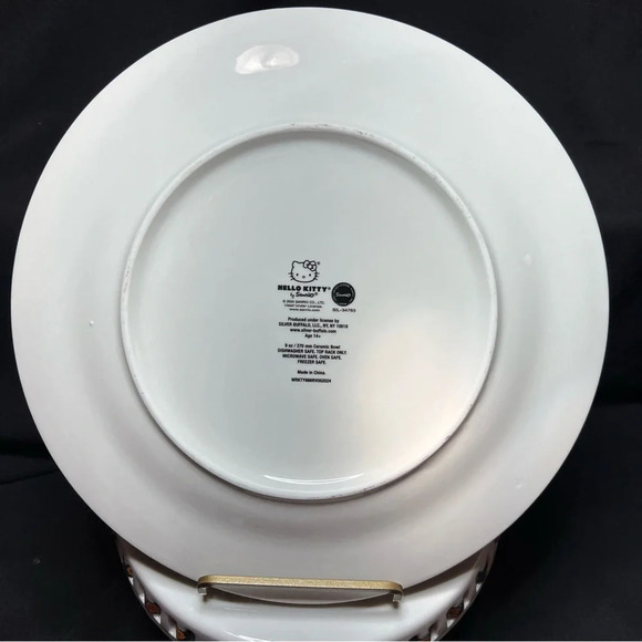 Sanrio Hello Kitty Halloween Pumpkin Spiderweb Bloody Eyeball Bow Dinner Plates - Picture 6 of 12